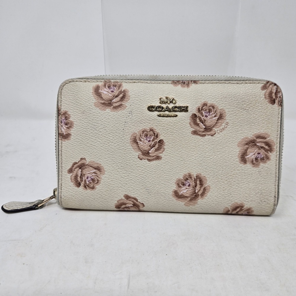 Coach Wallet Crossgrain Leather White Chalk Medium Zip Around Rose Print Floral